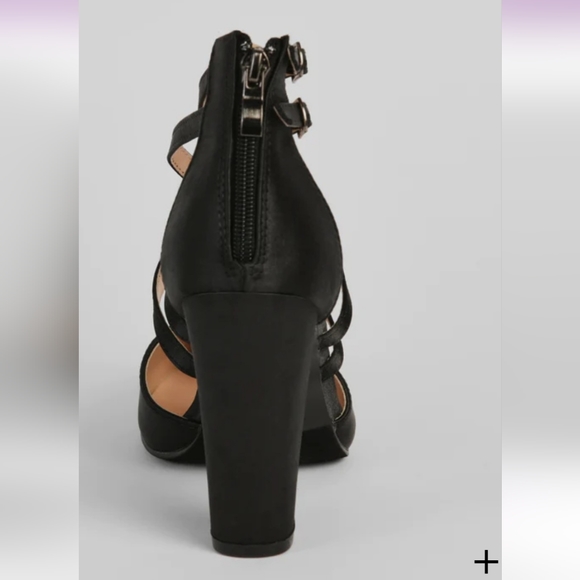 NEW Windsor strappy block heels, size 7 - Picture 3 of 3